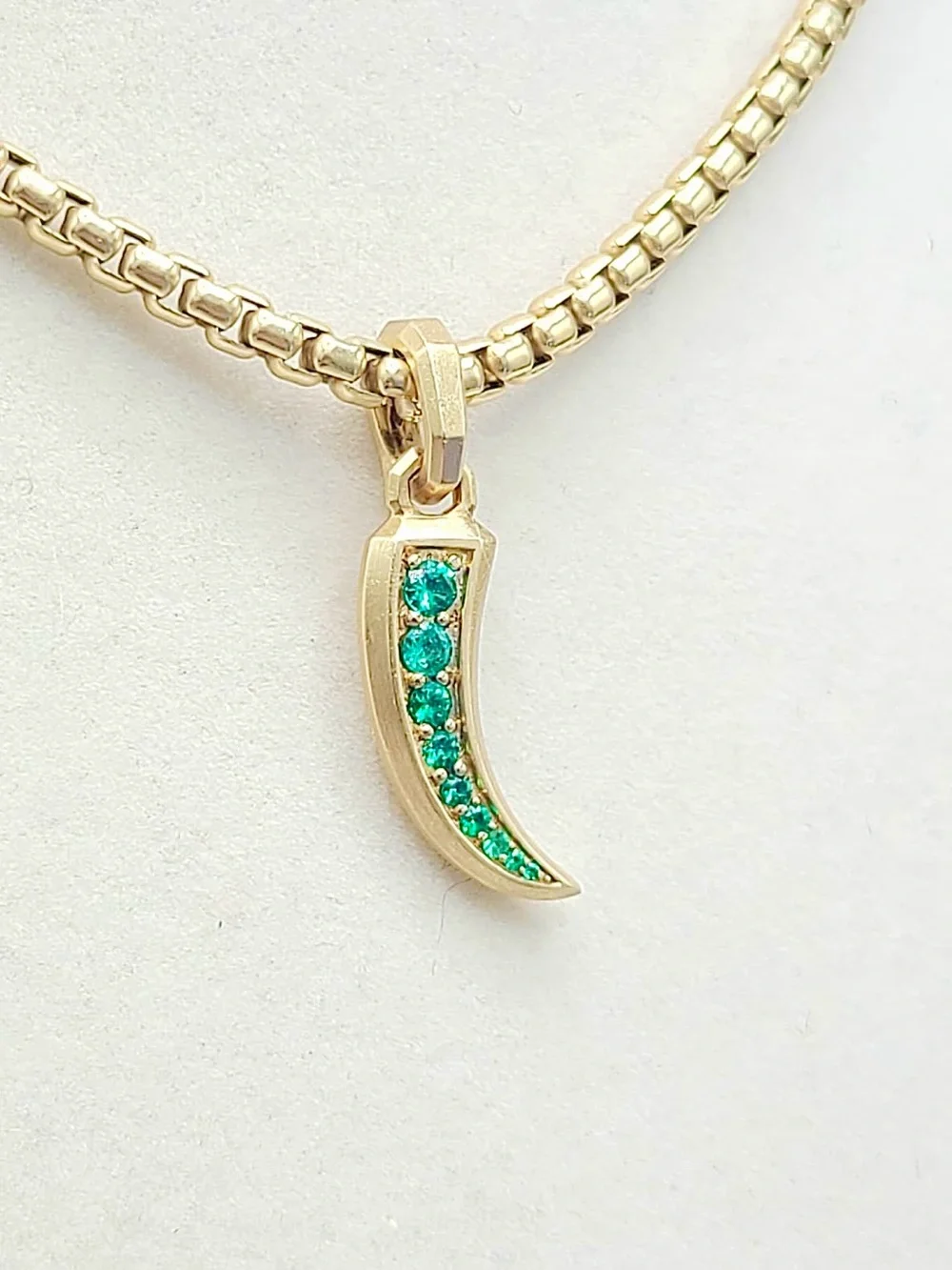 DAVID YURMAN Petrvs® Claw Amulet In 18K Yellow Gold With Emeralds, 30.7mm